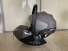 Cybex cloud Z i-size vajicko plus zakladna Sirona Z i-size