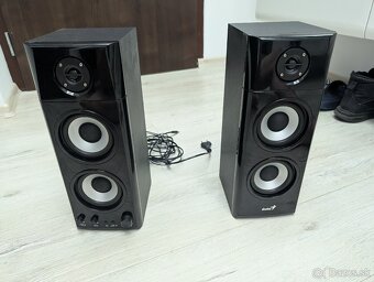 Genius SP-HF1800A