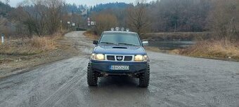 Nissan Navara D22 2,5 TD 76kw