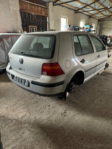 Volkswagen Golf 1,4i 16V