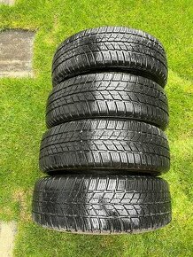 Zimne pneu 195/65 R15 Barum