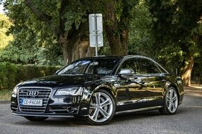 Audi S8 V8 - 1