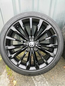 Letní alu kola Trinity 19" Škoda Superb L&K 235/40 R19