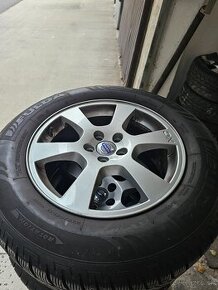 Komplet sada 17 elektrony Volvo s 90% zimnymi 235/65 R17