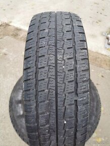 Predam sadu zimnych pneu Hankook 215/70 R16 C