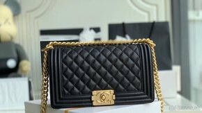 Chanel le boy čierna caviar kabelka zlata retaz