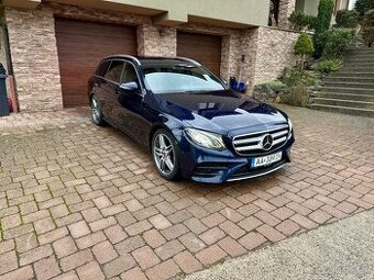 Mercedes Benz 220d AMG line