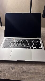 MacBook Pro 8GPU, 512GB disk(13-palcový, M1, 2020)