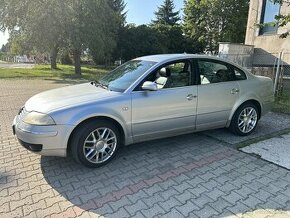 Volkswagen Passat B5.5 2.3 VR5