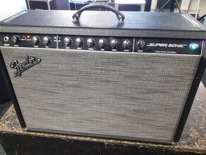 Fender Super Sonic kombo 60W lampa