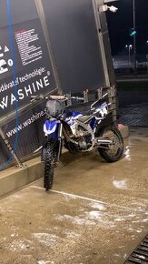 Yamaha YZ250F - 1