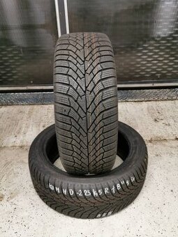 Kumho Winter zimné pneumatiky 225/45 R18 95V 2 ks