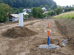 Na predaj: STAVEBNÝ POZEMOK v mestskej časti Žilina - 1