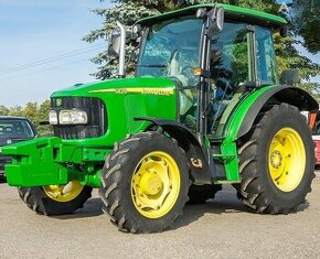 JOHNN DEERE 5820 - 1