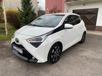 Predáme Toyota Aygo 1,0 benzin r.v2020