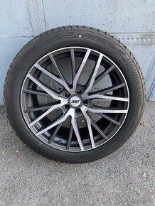 Zimné pneumatiky  285/45 R21