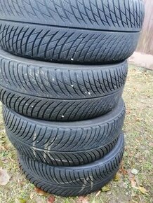 Predam 4ks zimna sada Michelin pilot Alpin 235/55r17