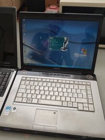 Toshiba Satellite A200-1M8