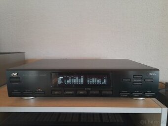 JVC Equalizer - 1