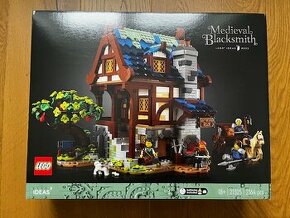 Lego 21325 Stredoveká kováčska dielňa (Blacksmith Medieval) - 1