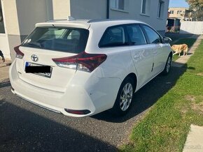 Toyota Auris 1.6 l Valvematic - 1