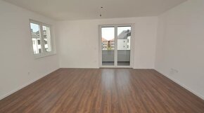 Predaj - 3 izbový, 65 m2, 3/3, balkon 7 m2,  Rajka