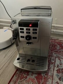 DeLonghi kávovar