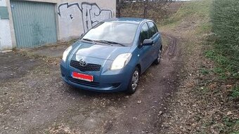 Toyota yaris 1,3 benzín 2008 manuálna prevodovka