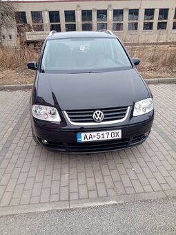 Predám Volkswagen Touran 2.0fsi 110kw