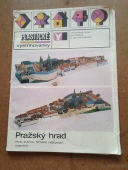 Papierovy model pražského hradu - 1