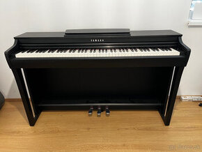 YAMAHA CLP-725B / Digital piano