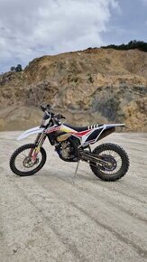 Sherco SEF 300i 2017 SK TP a SPZ