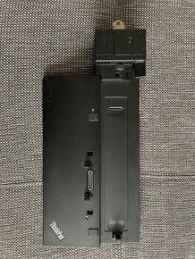 Lenovo ThinkPad Pro Dock Type 40A2 ( dokovacia stanica )