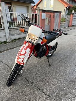 Yamaha xt 350 (pokazena)