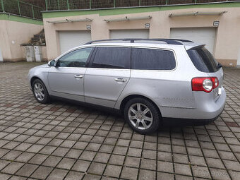 Volkswagen Passat B6 2.0,TDI,nabehane 389.000km.