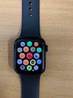 Apple watch SE smart hodinky 40 mm