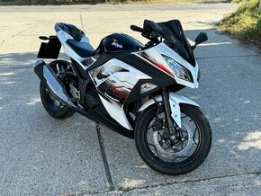 Kawasaki ninja 300