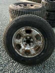 235/70R16 zimne - 1