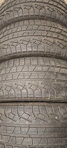 Predám 4ks jazdené zimné 235/45r18-98V Pirelli - 1