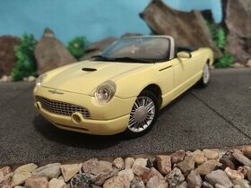 prodám model 1:18 ford thunderbird Cabrio 2000