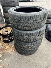 255/45 r19