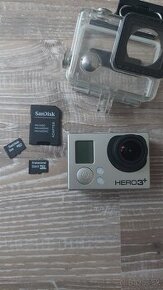 Akčná kamera GoPro 3+ Black edition s príslušenstvom.