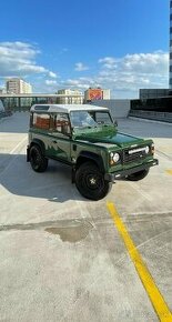 Land Rover Defender 90