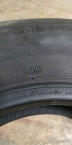 185/65R15 92T