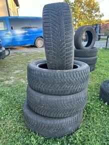 Predam 205/55 R16 zimne pneumatiky