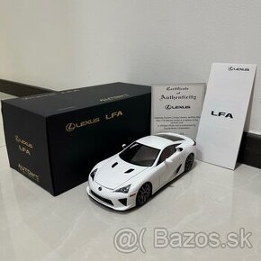 1:18 AutoArt Lexus LFA