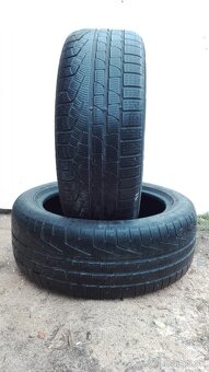 Predám 2 jazdené zimné pneumatiky Pitelli Sotoozero 245/45 R