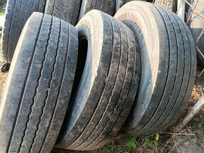 Pneu 315/70R22.5 - 1