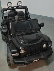 Elektrické autíčko Jeep 4x4