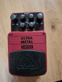 Behringer UM300